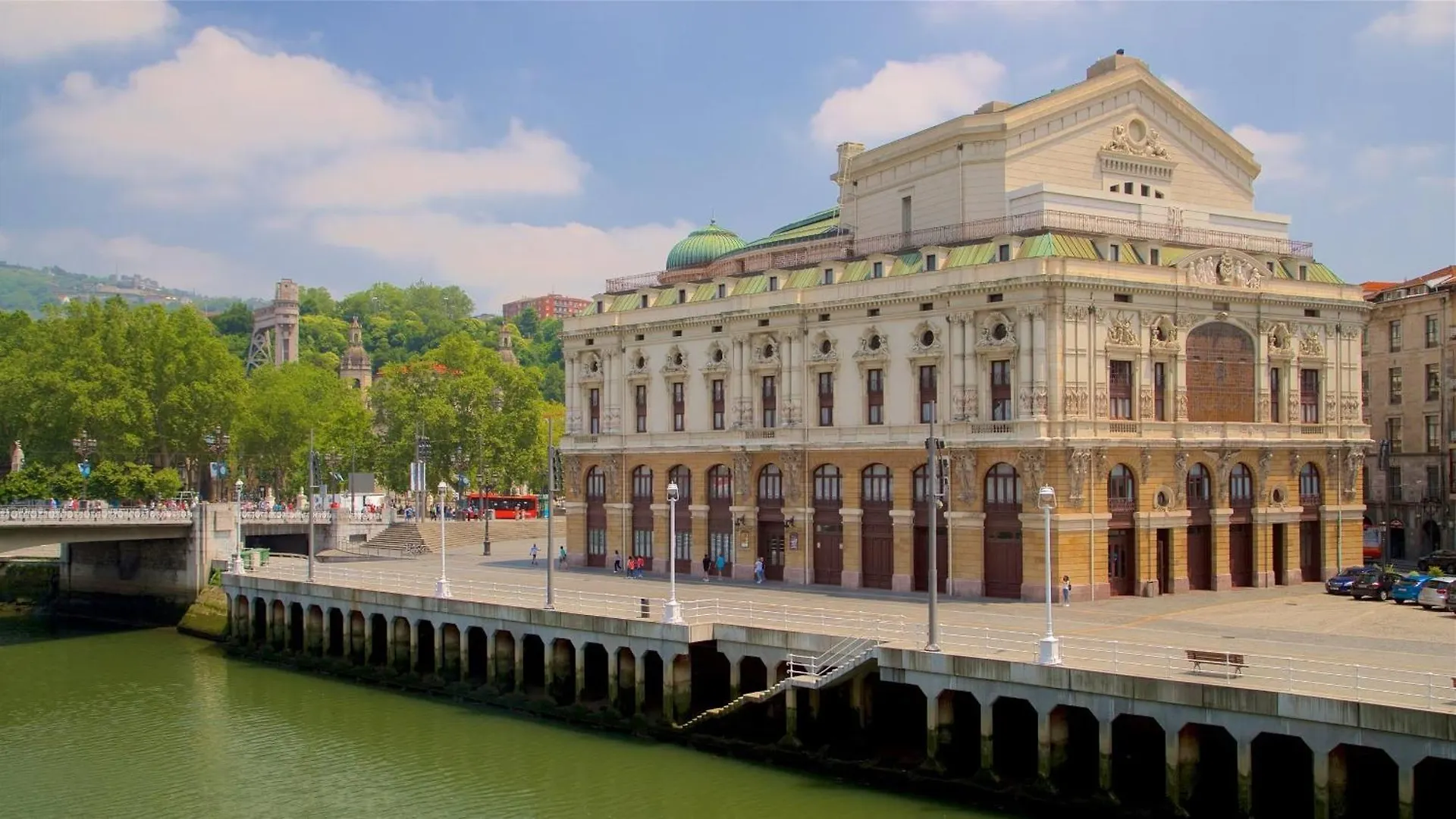 1893 Apartment 180 M. From The Old Town, A/C Bilbao